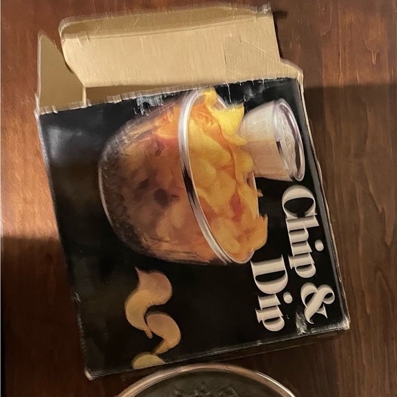 Vintage 1982 English Chip & Dip Set - Picture 2 of 2
